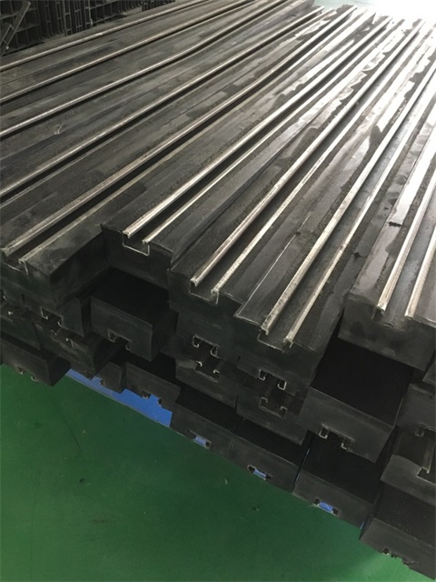 Durable Shock Absorbing Impact Bars for Conveyor System